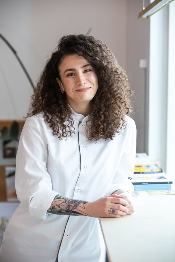 ECE ALAYBEYOĞLU