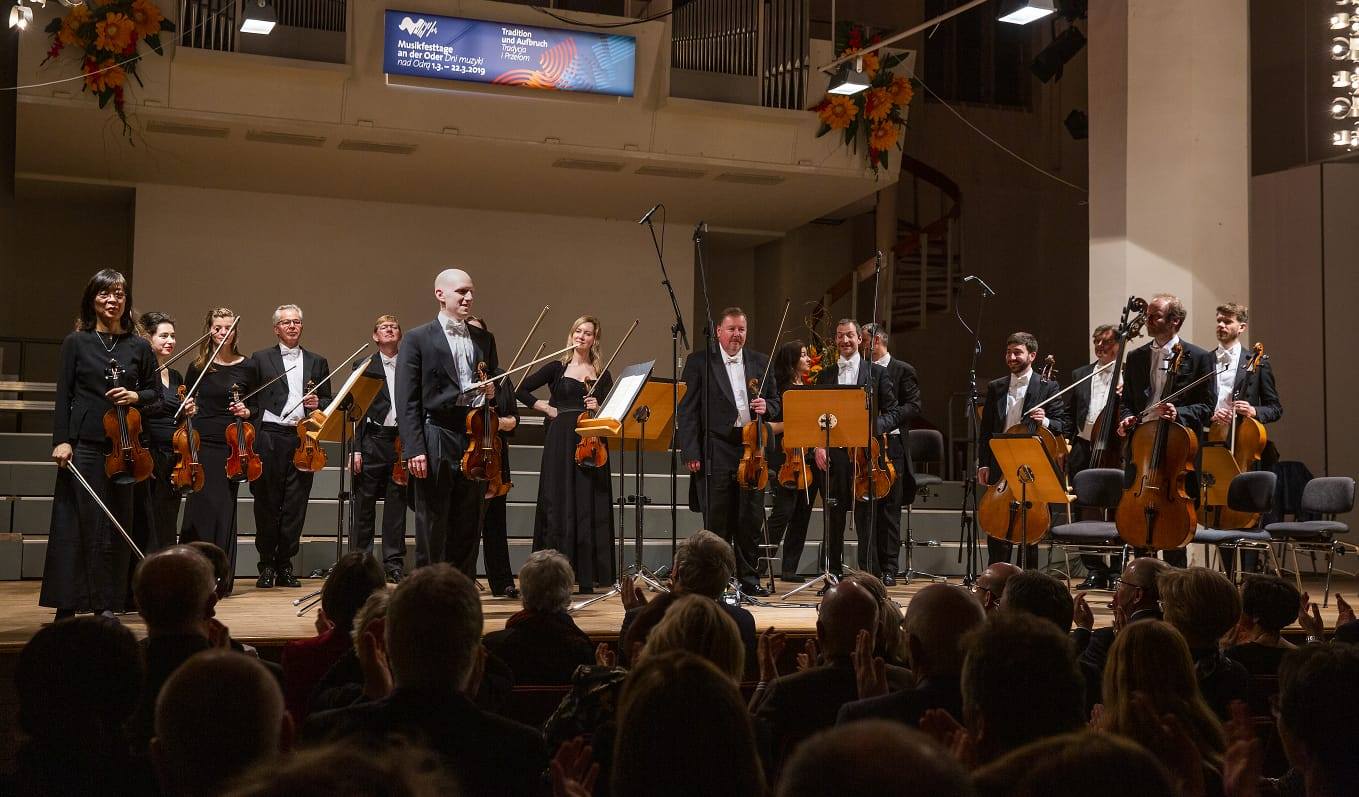 HOLLANDA CONCERTGEBOUW ODA ORKESTRASI İLK KEZ BİR TÜRK SOLİSTLE SAHNE ALACAK
