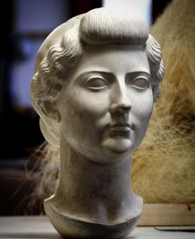 FIRST LADY LIVIA